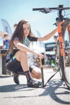 Lezyne Micro Floor Drive Digital HVG Pump (Max 90 Psi / 6.2 Bar) Silver -Lezyne 133014060cb3f3ed533d4.68283924