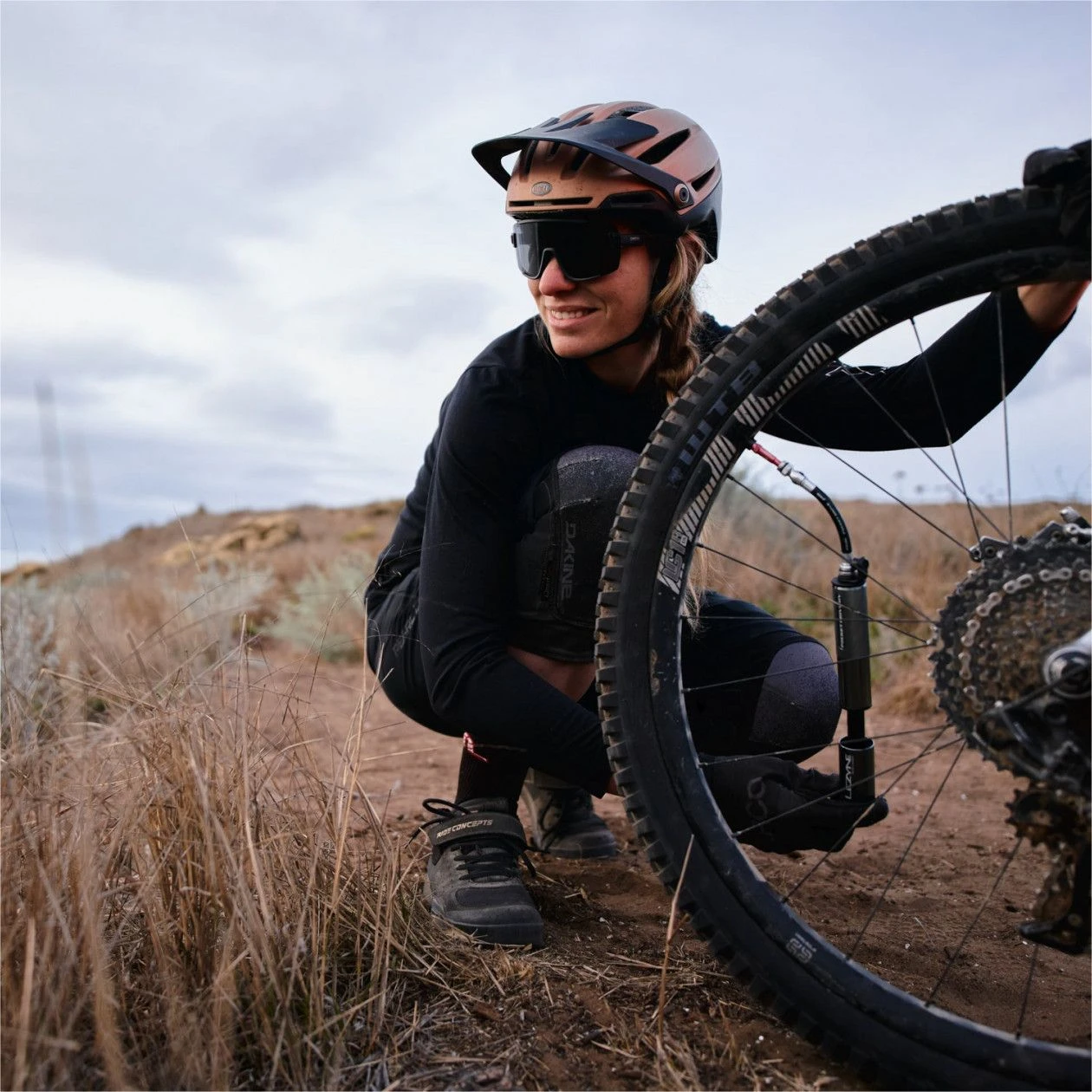 Lezyne Pocket Drive HV Hand Pump (Max 90 Psi / 6.2 Bar) Black 3 Lezyne Pocket Drive HV Hand Pump (Max 90 Psi / 6.2 Bar) Black - Image 3